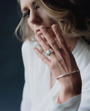 Chunky hammered ring